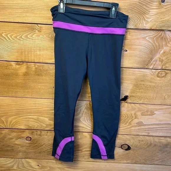 LULULEMON Women’s CAPRI LEGGINGS PINK/GRAY 6 stripes zip pocket yoga Running Y2K - Picture 1 of 6
